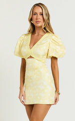 Diana Mini Dress - Jacquard Short Sleeve Cut Out Dress In Lemon